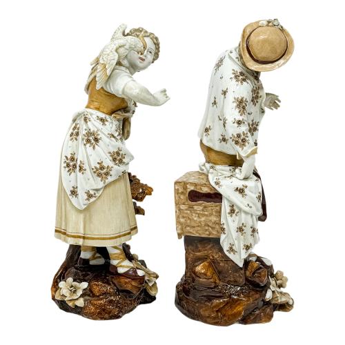 PAREJA DE FIGURAS DE PORCELANA DRESDEN  PRIMER CUARTO S. XX