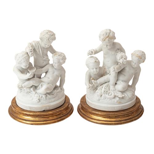 CUATRO FIGURAS EN BISCUIT DE SEVRES, DE PPS. DEL S.XX