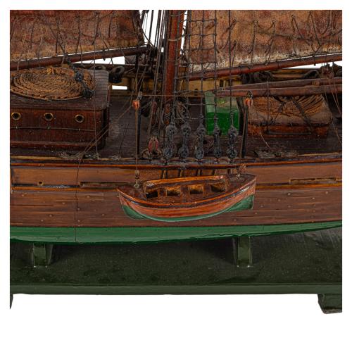 MAQUETA DE VELERO DE LA SEGUNDA MITAD DEL SIGLO XX