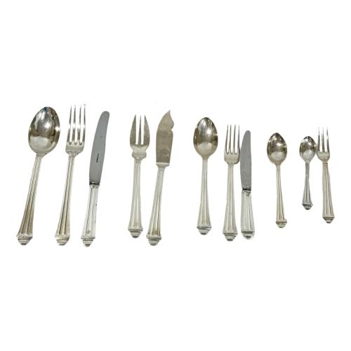 CUBERTERÍA EN PLATA PARA 12 SERVICIOS