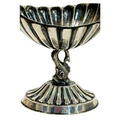 DOS CENTROS DE MESA DE PLATA DE MEDIADOS DE S. XX