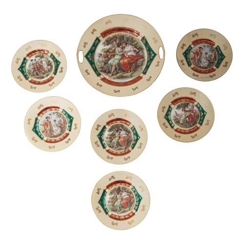 CONJUNTO DE PLATOS DE PORCELANA AUSTRÍACA DE MEDIADOS S. XX