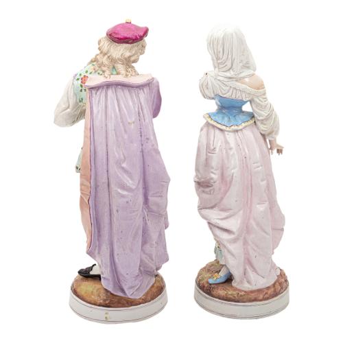 PAREJA DE FIGURAS DE PORCELANA DEL SIGLO XIX