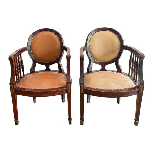 PAREJA DE SILLONES DE LOS AÑOS VEINTE