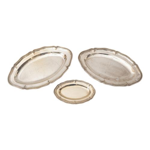 TRES BANDEJAS DE PLATA DE MEDIADOS DE S. XX