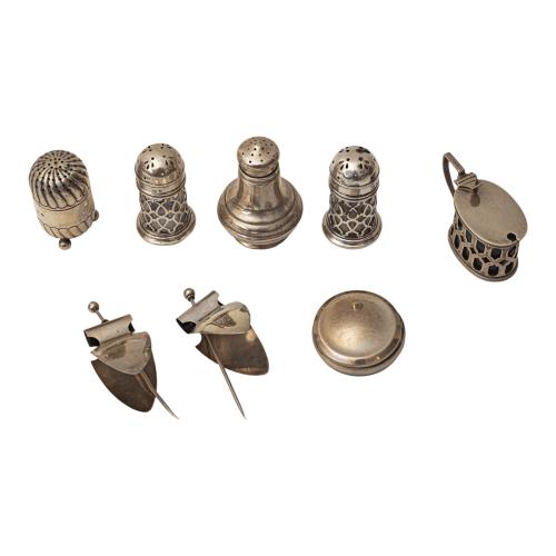 LOTE VARIADO DE OBJETOS DE PLATA DEL ÚLTIMO TERCIO S. XX