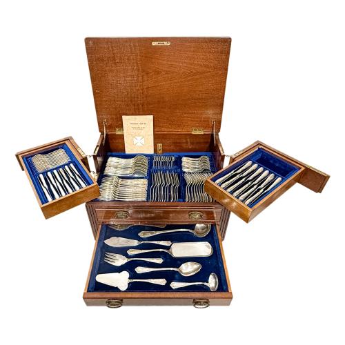 CUBERTERIA  DE PLATA DE MEDIADOS DE SIGLO XX