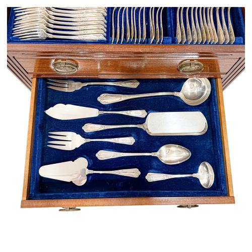 CUBERTERIA  DE PLATA DE MEDIADOS DE SIGLO XX