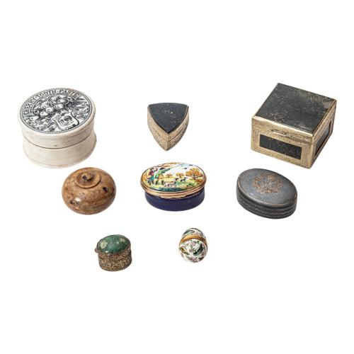CONJUNTO DE CAJITAS DE COLECCIÓN DE MEDIADOS DEL S.XX
