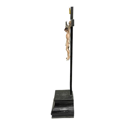 CRISTO CRUCIFICADO DEL PRIMER TERCIO S.XX