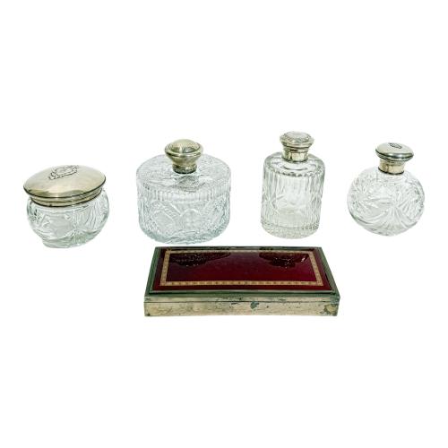 CONJUNTO DE TARROS Y CAJA TABAQUERA 