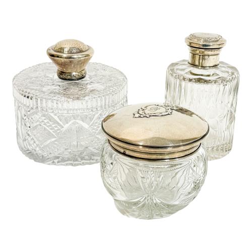 CONJUNTO DE TARROS Y CAJA TABAQUERA 