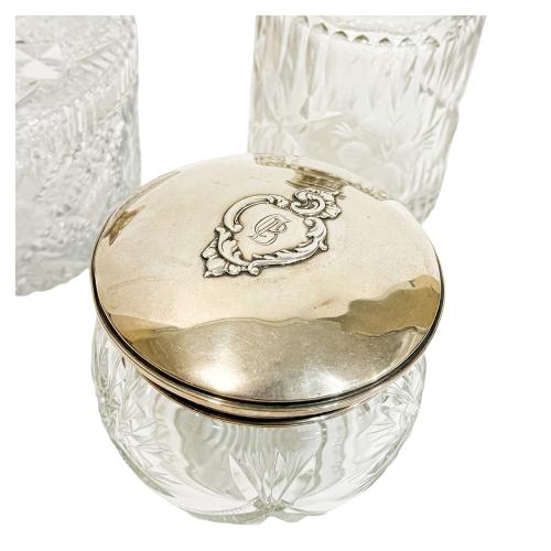 CONJUNTO DE TARROS Y CAJA TABAQUERA 