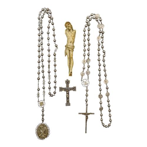  DOS ROSARIOS DE PLATA, CRISTO Y CRUZ COLGANTE