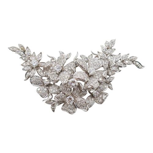 BROCHE FLORAL CON DIAMANTES, AÑOS 80