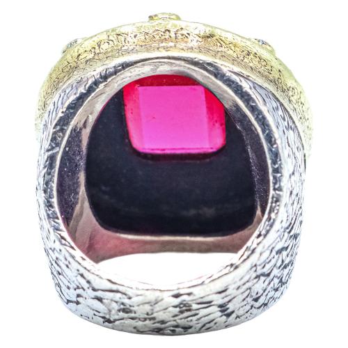 ANILLO CON RUBÍ Y DIAMANTES
