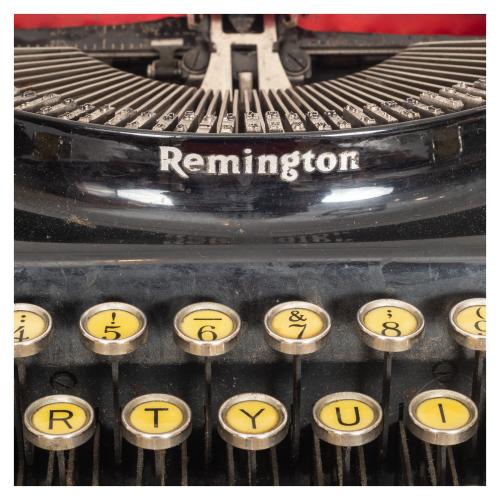 MÁQUINA DE ESCRIBIR MARCA REMINGTON AÑOS 29/30