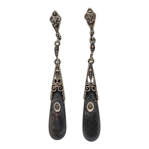 PENDIENTES LARGOS CON AZABACHE