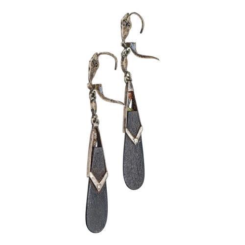 PENDIENTES LARGOS CON AZABACHE