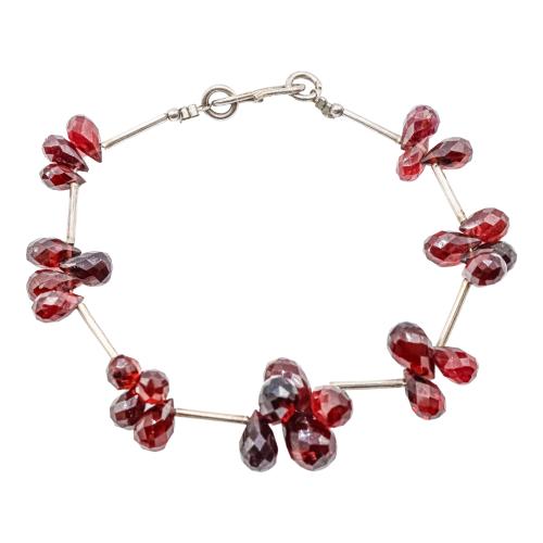 PULSERA CON GRANATES