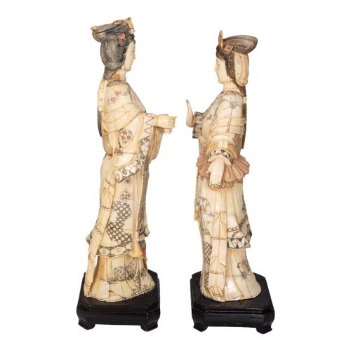 PAREJA DE FIGURAS ORIENTALES DEL ÚLTIMO TERCIO DEL S.XX