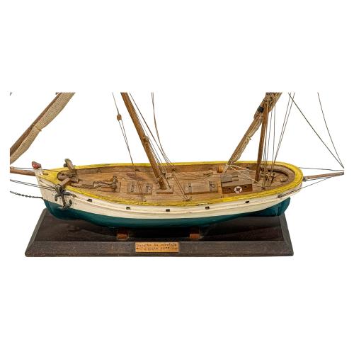 MAQUETA DE FALUCHO DE MEDIAODOS DEL S.XX