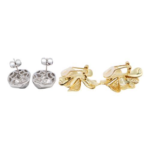 DOS PAREJAS DE PENDIENTES