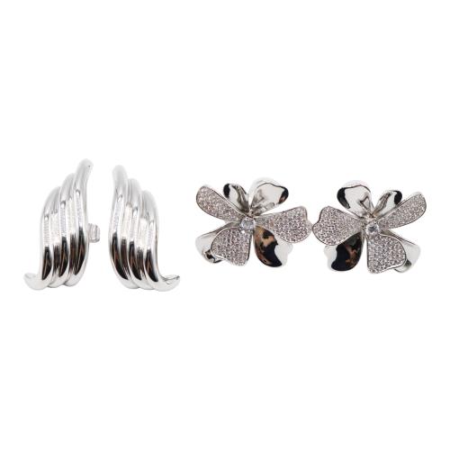 DOS PAREJAS DE PENDIENTES