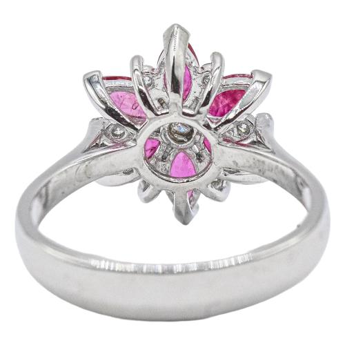 ANILLO CON RUBÍES Y BRILLANTES