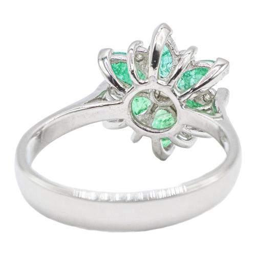 ANILLO CON ESMERALDAS Y BRILLANTES